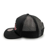 Mitchell & Ness Chicago Bulls Trucker Classic Script Black OSFM