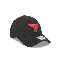 New Era Chicago Bulls 9Forty Seasonal Black/Scarlett OSFM