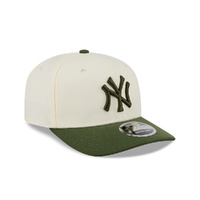 New Era New York Yankees 9Seventy Rifle 2-Tone Chrome White/Green OSFM