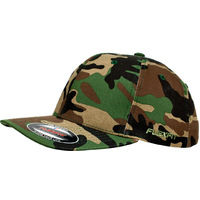 Flexfit Worn By The World Fitted 6277 Green Camo S/M