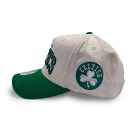 Mitchell & Ness Boston Celtics Flexfit 110 Team Arch White Cream/Green OSFM