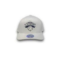 Mitchell & Ness New York Knicks Flexfit 110 Seasonal White OSFM