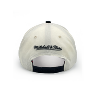 Mitchell & Ness Milwaukee Bucks MVP Post Up Vintage White OSFM