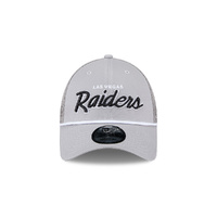New Era Las Vegas Raiders 9Forty Trucker Script Grey OSFM
