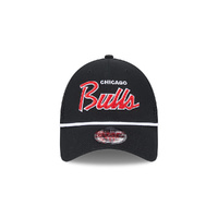 New Era Chicago Bulls 9Forty Trucker Script Black OSFM