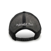 Mitchell & Ness Las Vegas Raiders Trucker Classic Script Black OSFM