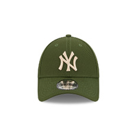 New Era New York Yankees 9Forty Rifle Green/Ivory OSFM