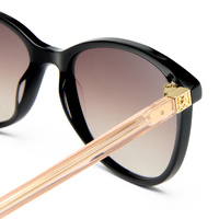 Oroton Lillian 55 ORO2103403 Black / Warm Smoke Gradient Lenses