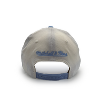 Mitchell & Ness University of North Carolina Flexfit 110 Tailsweep White Cream/Blue OSFM