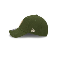 New Era New York Yankees 9Forty Rifle Green/Ivory OSFM
