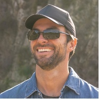 Serengeti Rick SS755001 Matte Black / 555nm Polarised Photochromic Lenses
