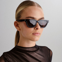 Saint Laurent SL462SULPICE 001 Black / Black Lenses