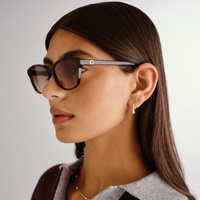 Oroton Adalee ORO2456495 Signature Tortoise / Brown Gradient Lenses