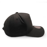 Mitchell & Ness Chicago Bulls Flexfit 110 Core Black/Black OSFM