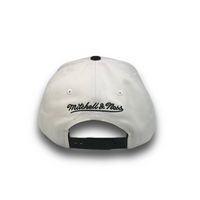 Mitchell & Ness Chicago Bulls Pro Pinch Script White Cream/Black OSFM