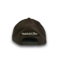 Mitchell & Ness Chicago Bulls Flexfit 110 Winter Colour Brown OSFM