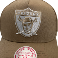 Mitchell & Ness Las Vegas Raiders Pro Pinch Oat Irish Cream OSFM