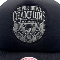 Mitchell & Ness Las Vegas Raiders Trucker Super Bowl Black OSFM