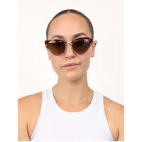 Bask Eyewear Peggy 25-0621 Tea Tortoise / Brown Gradient Polarised Lenses