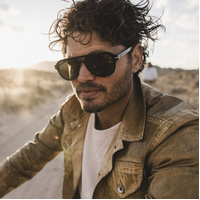 Serengeti Mateo SS765005 Shiny Black / 555nm Polarised Photochromic Lenses