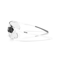 Oakley Cybr Dyno OO9513-0139 Matte White / Clear to Black Iridium Photochromic Lenses