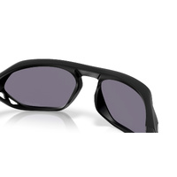 Oakley Cage Jacket OO9537-0161 Matte Black / Prizm Grey Lenses