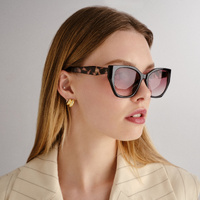 Fiorelli Leia FIO2547301 Black w Charcoal Tortoise / Warm Smoke Gradient Lenses