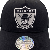 Mitchell & Ness Las Vegas Raiders Flexfit 110 Pinch Black/Team Core Black OSFM