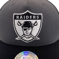 Mitchell & Ness Las Vegas Raiders Flexfit 110 Pinch Charcoal/Black OSFM