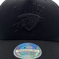Mitchell & Ness Oklahoma City Thunder Flexfit 110 Core Black/Black OSFM