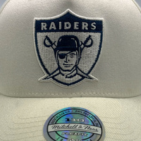 Mitchell & Ness Oakland Raiders Flexfit 110 Core White Cream/Teal OSFM