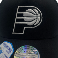 Mitchell & Ness Indiana Pacers Flexfit 110 Evergreen Core White Logo Black OSFM