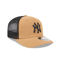New Era New York Yankees 9Seventy Trucker Black Mesh Wheat OSFM