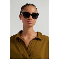 Carrera 3084/S 807 9O 57 Black / Dark Grey Gradient Lenses