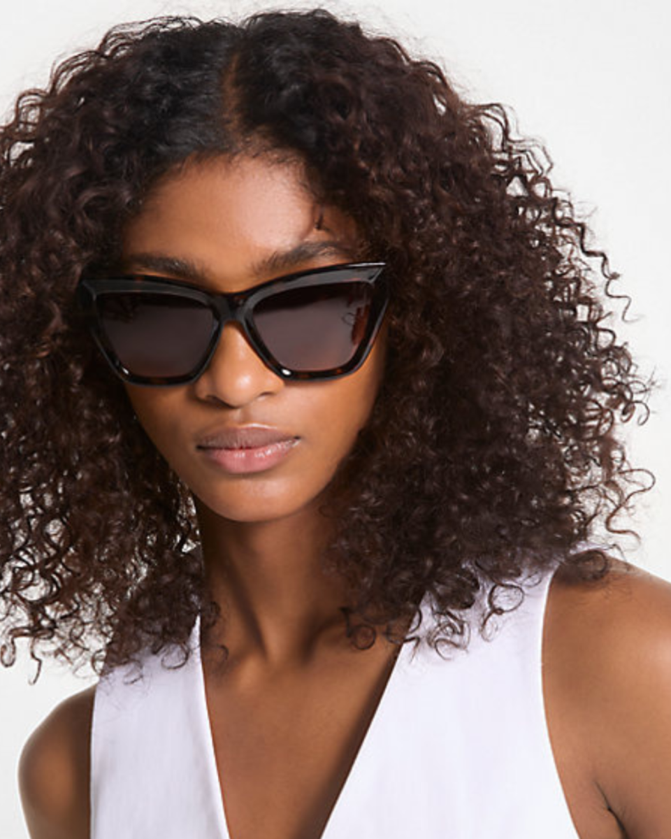 Sport sunglasses for active mums