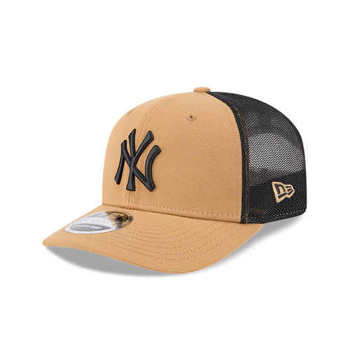 New Era New York Yankees 9Seventy Trucker Black Mesh Wheat OSFM