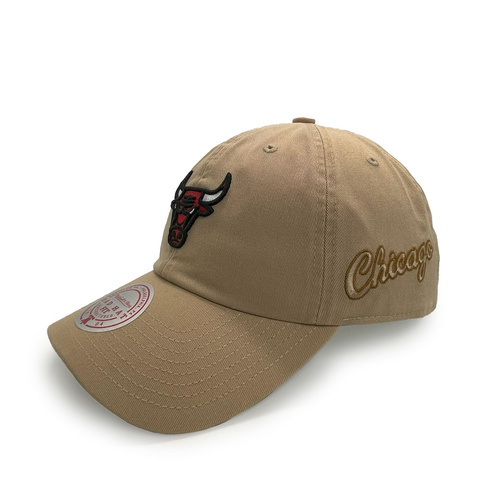 Mitchell & Ness Chicago Bulls Dad Hat Team Logo Khaki OSFM