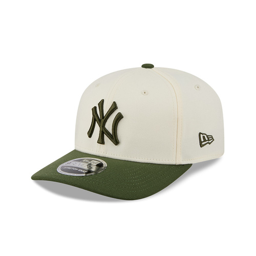 New Era New York Yankees 9Seventy Rifle 2-Tone Chrome White/Green OSFM