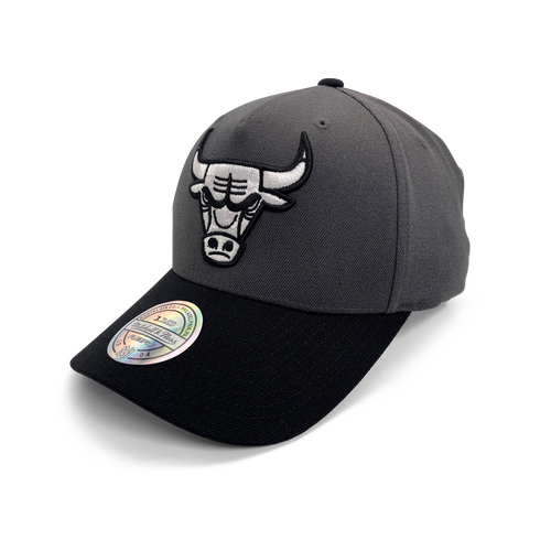 Mitchell & Ness Chicago Bulls Flexfit 110 Pinch Charcoal/Black OSFM